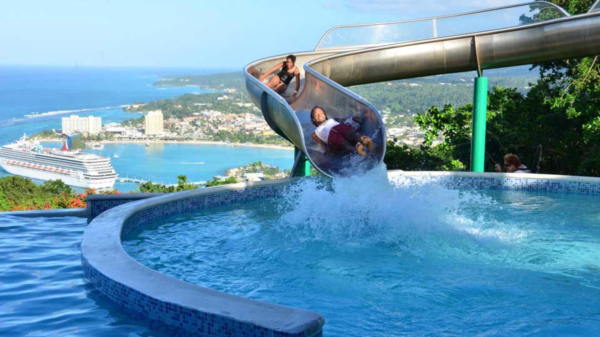 2013-Mystic-Mountain_waterslide2