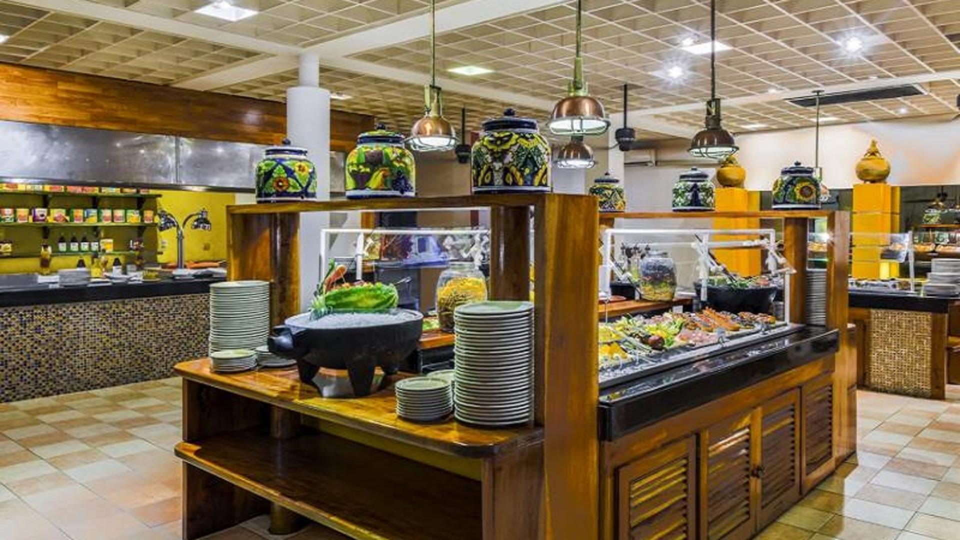 Royal Decameron Montego Beach