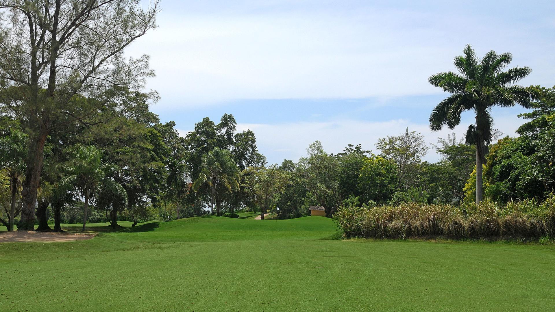 Runaway Bay Golf Club