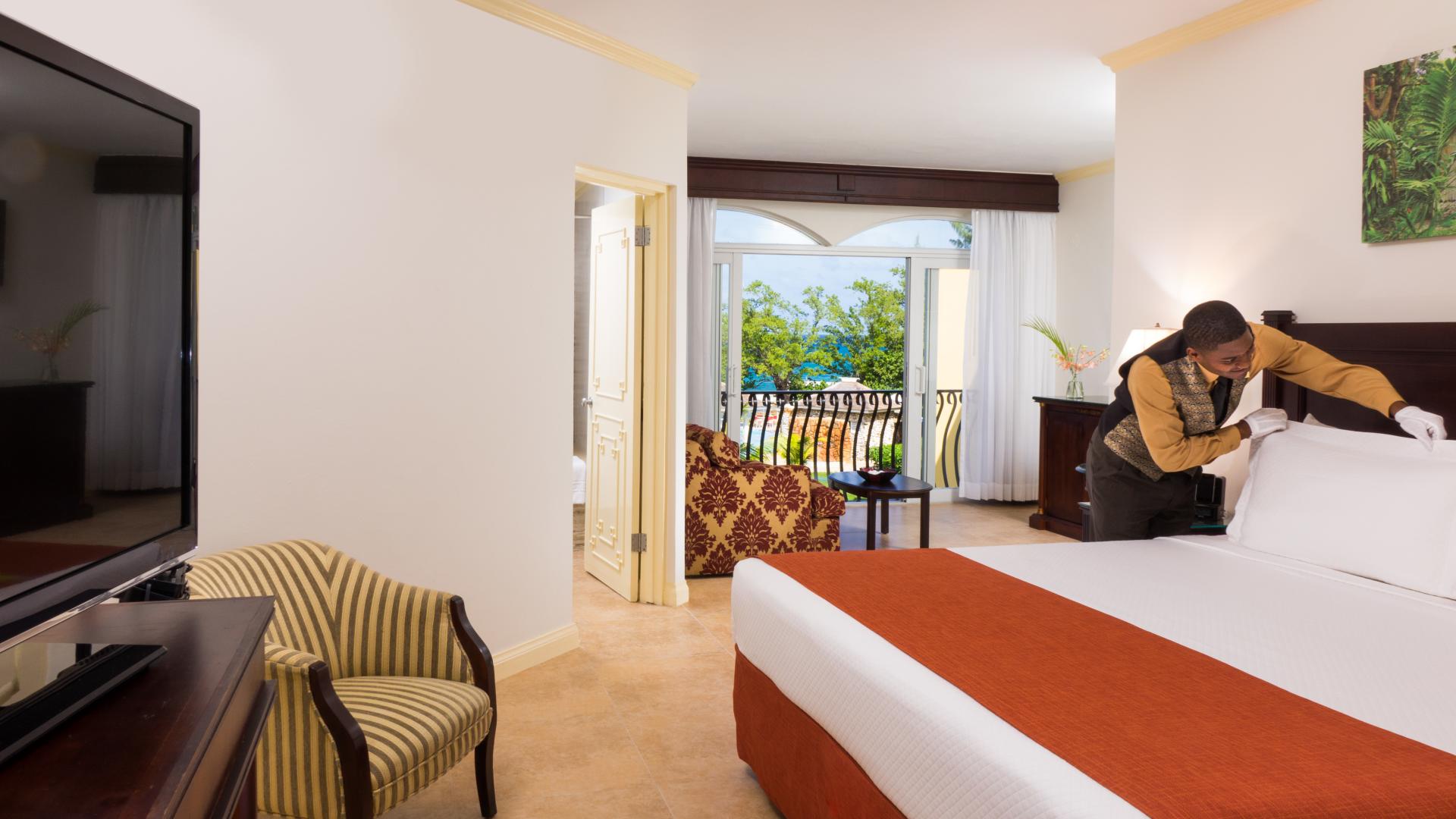 Jewel Paradise Cove Beach Resort