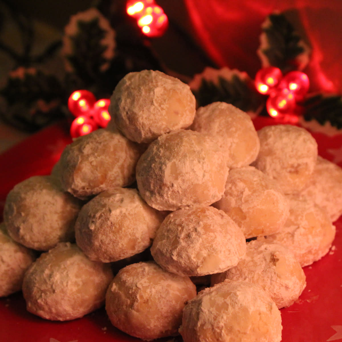 Torre Mexican Wedding Cookies