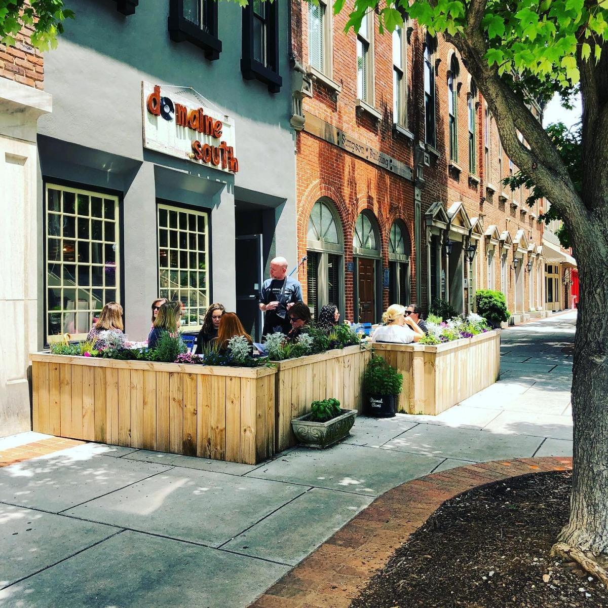 AZ Holiday Shopping in Downtown Huntsville