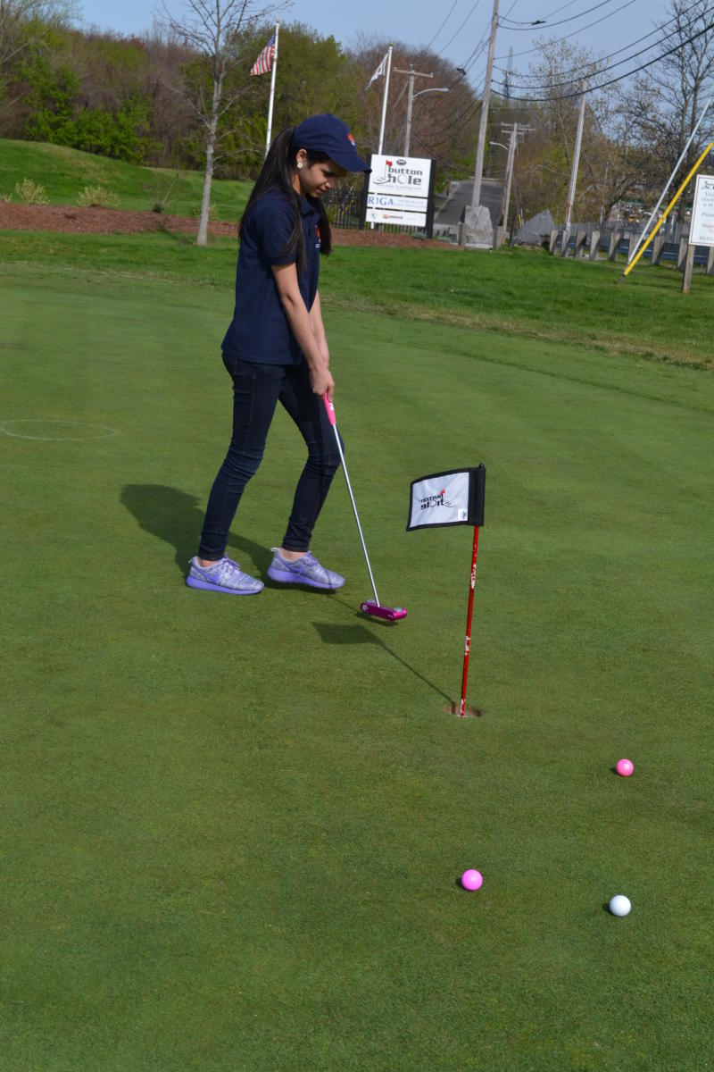 Button Hole Putting