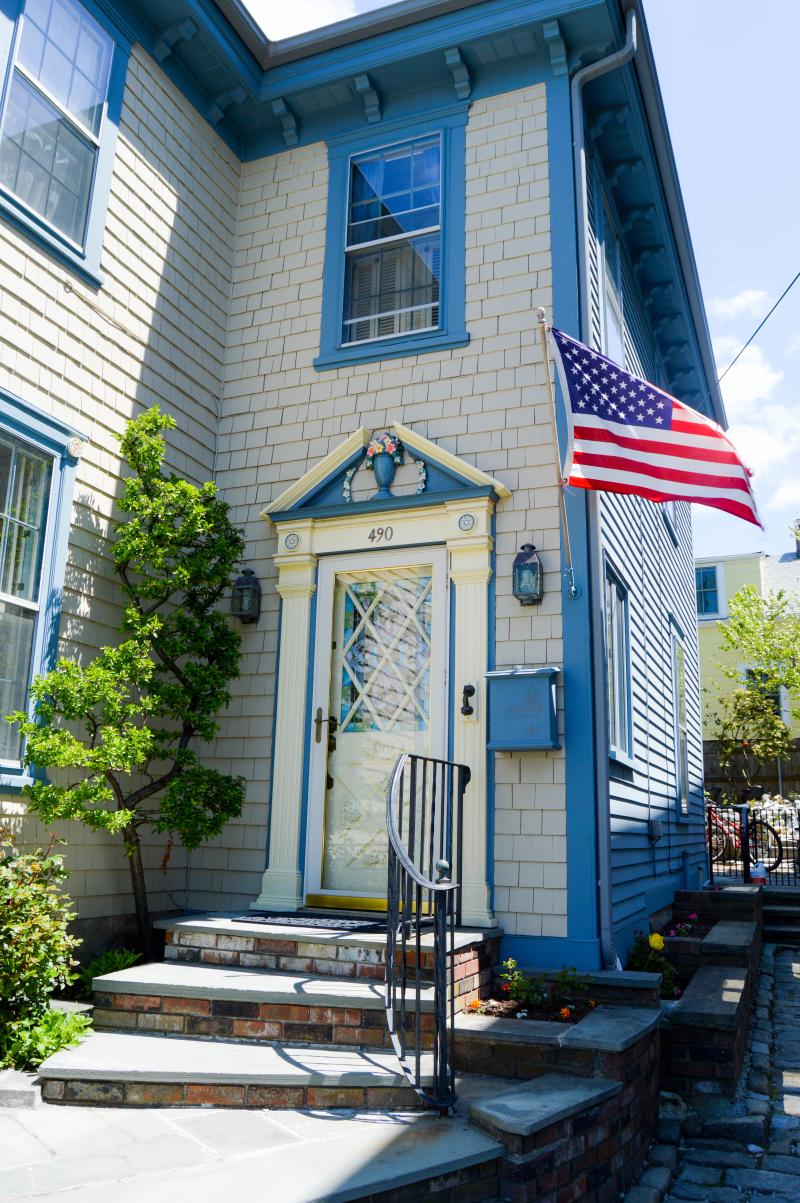 House 3