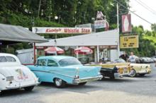 Retro cars at Kristys Whistle Stop