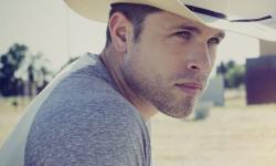 Dustin Lynch