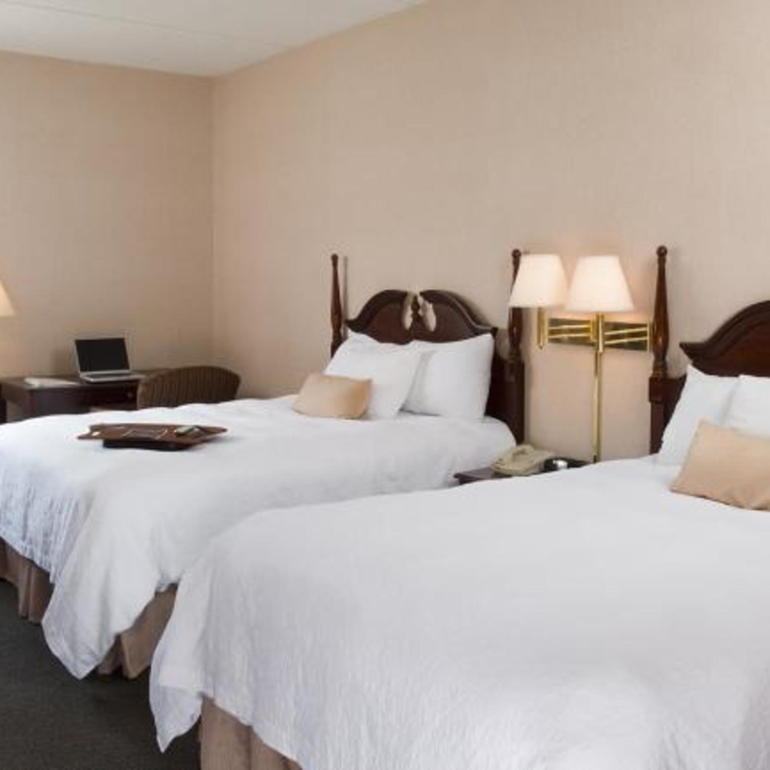 Hampton Inn Double Queen Suite