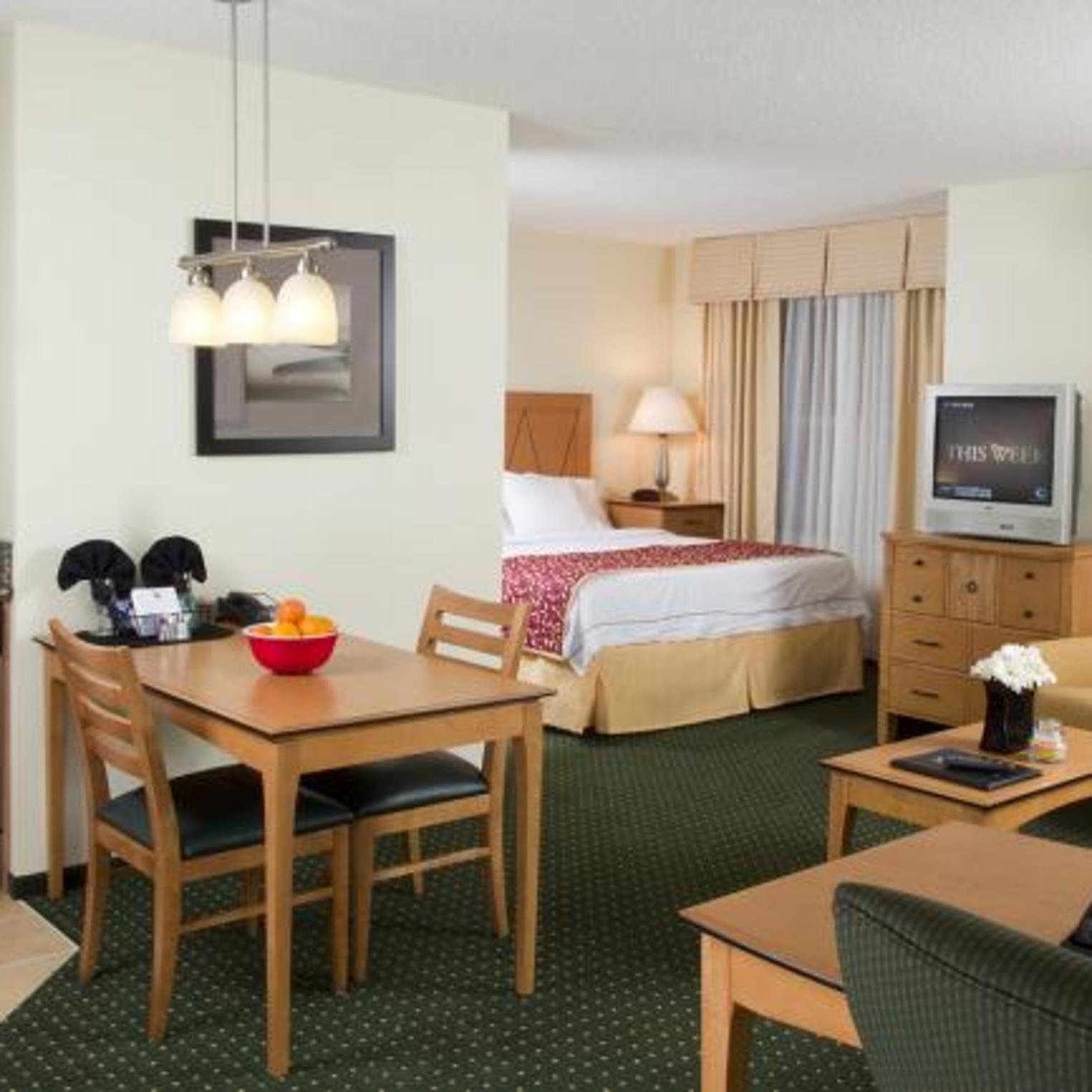 Residence Inn by Marriott Harrisburg Carlisle Studio King Suite