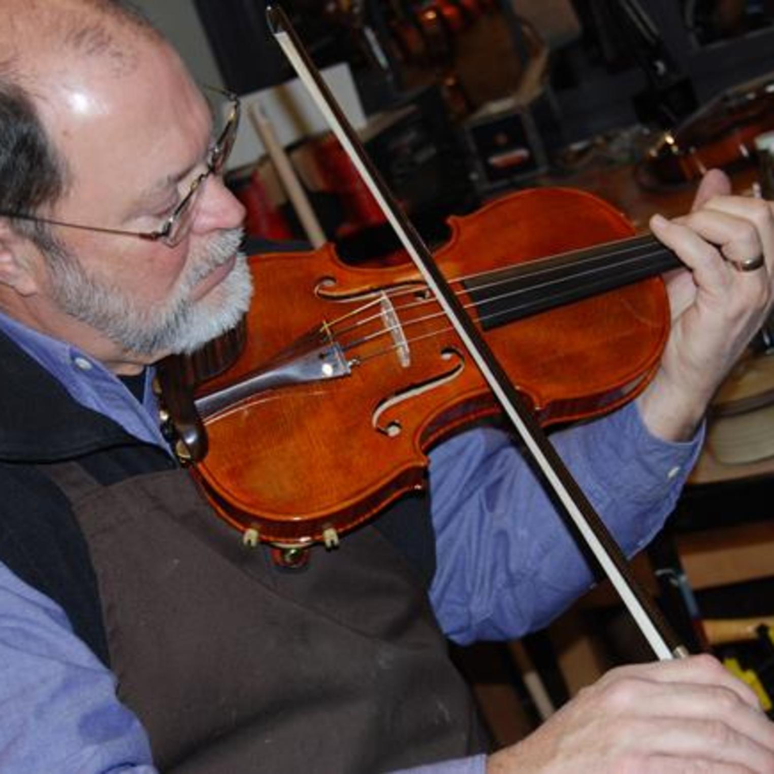 Owner of Hershey Violins, Scott Hershey