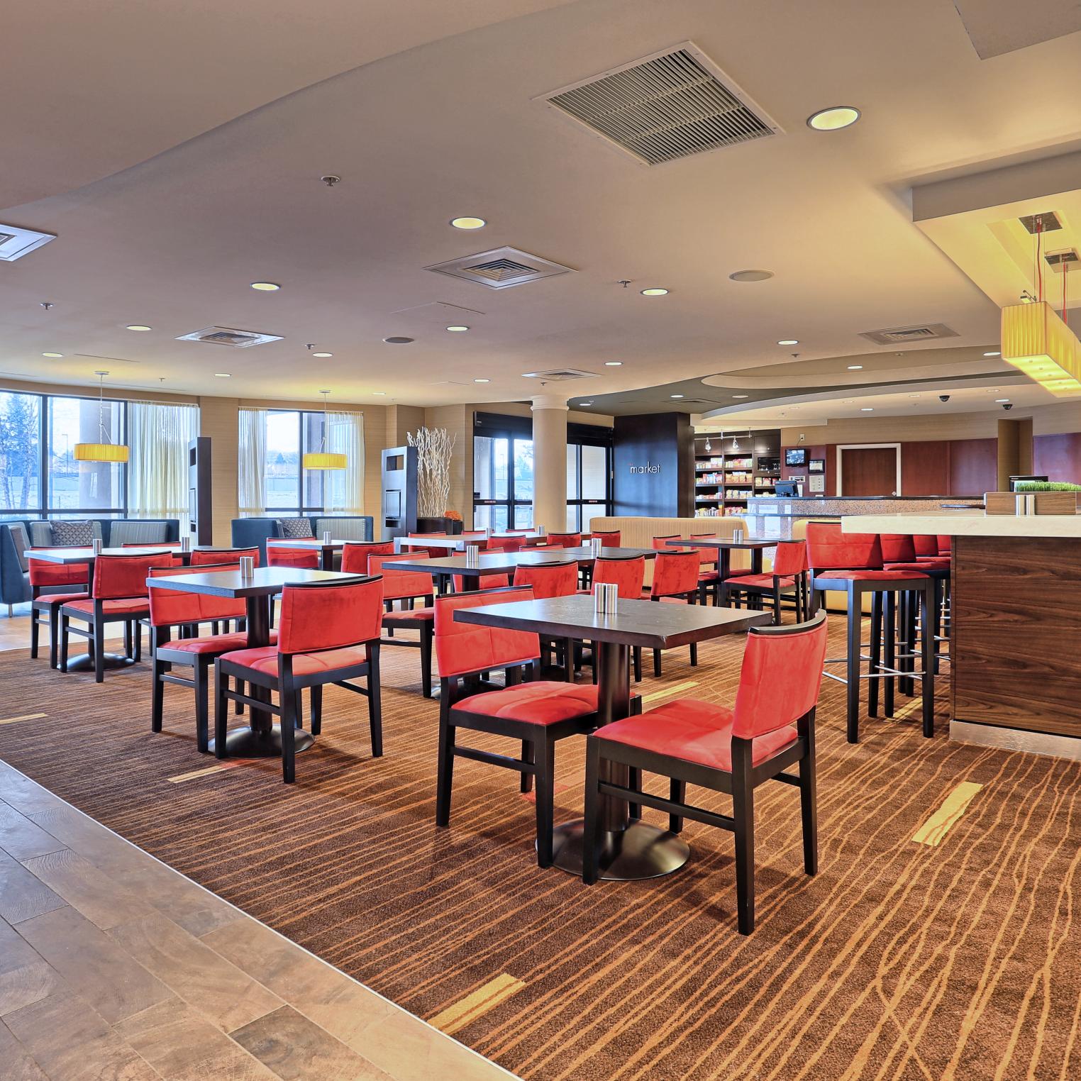 Courtyard by Marriott Harrisburg West/Mechanicsburg Dining Area