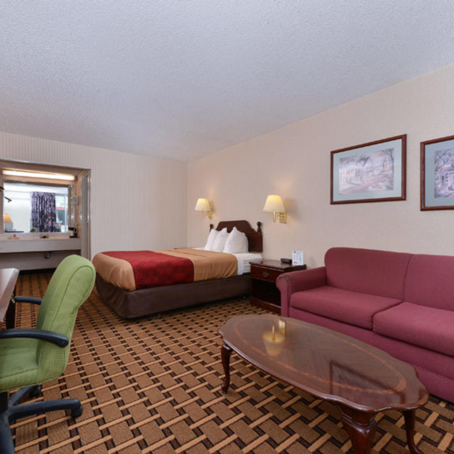 Econo Lodge Carlisle Guest Room