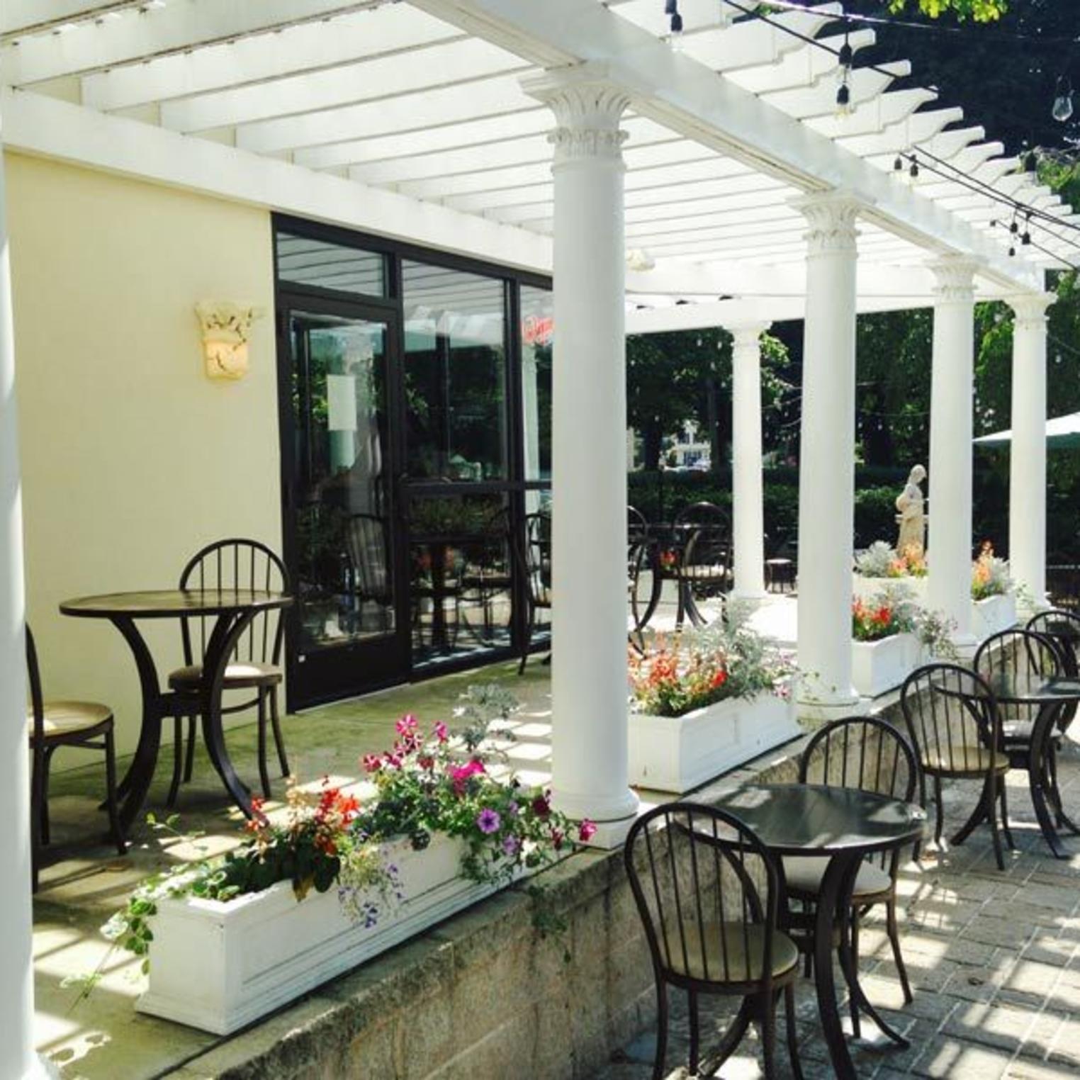 Hellenic Kouzina Outdoor Courtyard