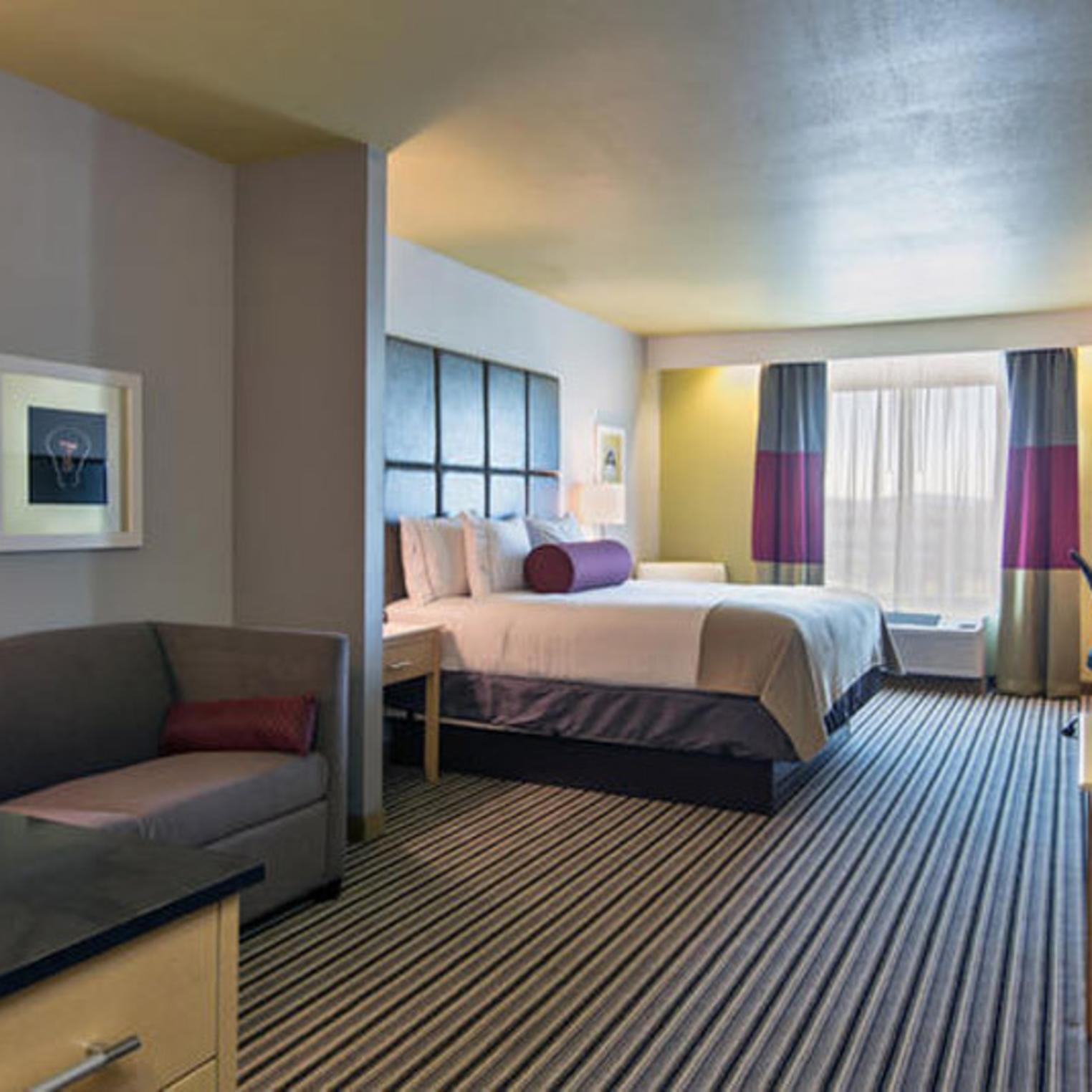 Holiday Inn Express and Suites Carlisle