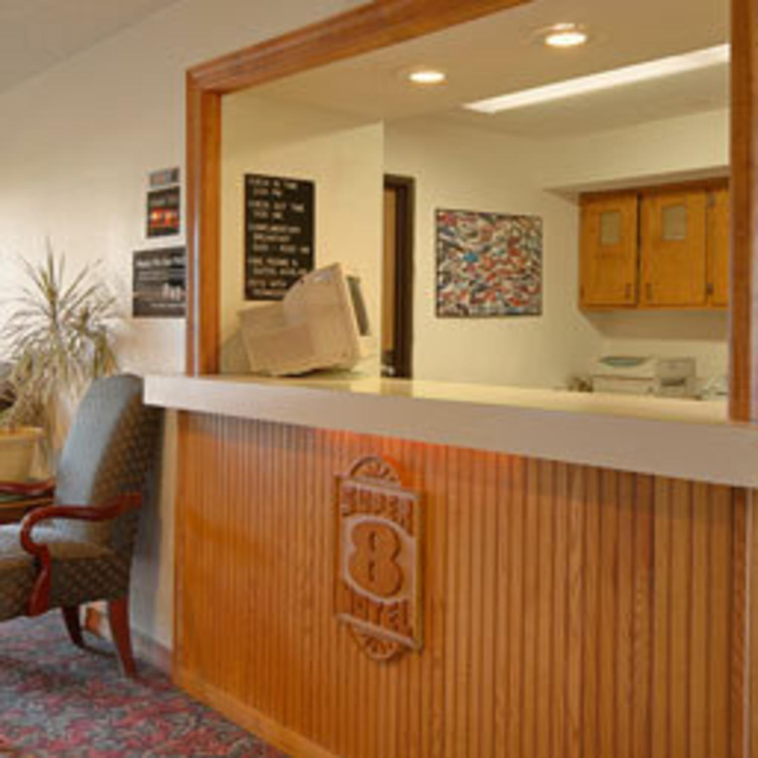 Super 8 Carlisle South Front Desk