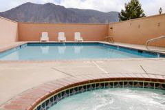 Days_Inn_Springville_Pool.jpg