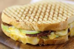 Apple Bacon Grilled Cheese