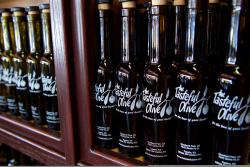 The Tasteful Olive Overland Park Holiday Shopping List