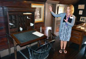 Susan B. Anthony Museum docet shares stories.