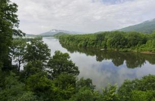 TN River