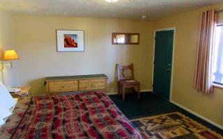 Standard Room One King Bed