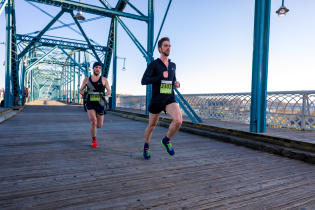 Chattanooga Marathon_Walnut Street Bridge