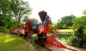 Landa Park Railroad