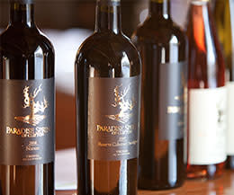 Paradise Springs Winery: Bottles