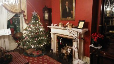 Ten Broeck Mansion Holiday House