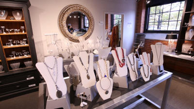 Domain Design jewelry display