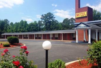 hotels in greenville nc pet friendly