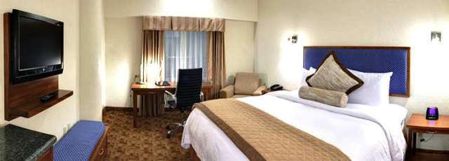 Wyndham Garden Hotel Baronne Plaza