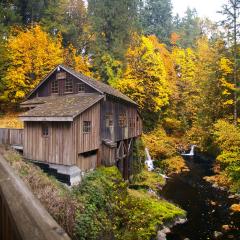 Cedar Creek Grist Mill