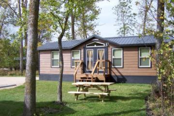 Get Away To A Cabin Or Cottage Experience Manitoba S Lake Life