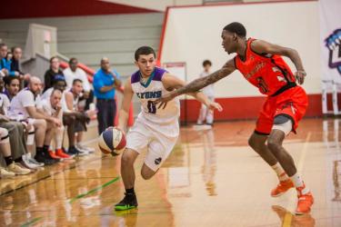 What To Expect At An Indiana Lyons Basketball Game