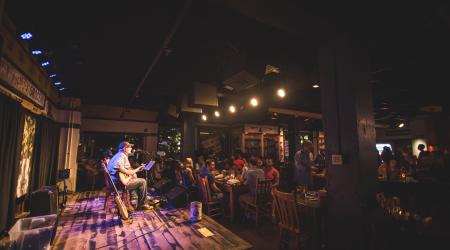 Puckett's Grocery