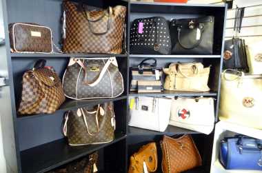 Shopping In Beaumont Malls Antiques Specialty Boutiques
