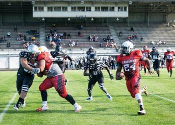 Vancouver Cavaliers blocker and ball carrier