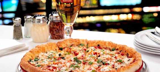 Minsky's Pizza pizza and beer