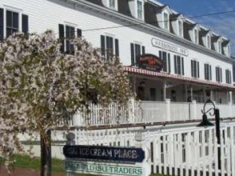 Block Island Rhode Island Attractions Things To Do Events