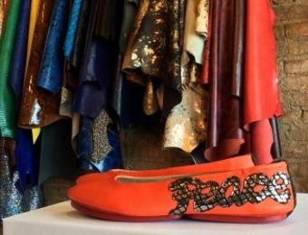 Aida Stenholm Shoe peace