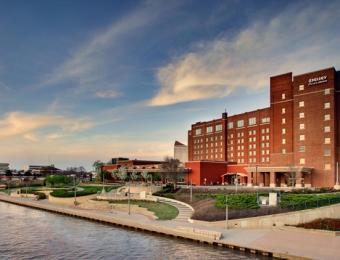 Drury Broadview Plaza Wichita Exterior