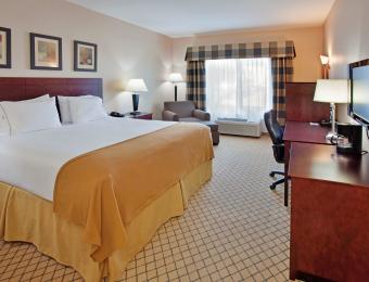 Holiday Inn Exp A/P King A Visit Wichita