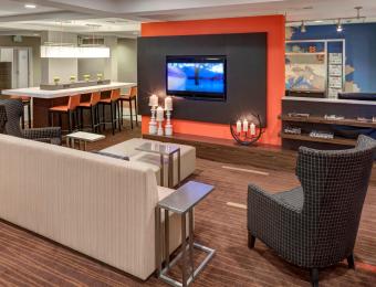 Lobby Courtyard by Marriott Wichita East