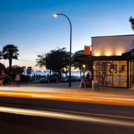 Beach Bay Cafe
