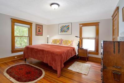 Washington House bedroom