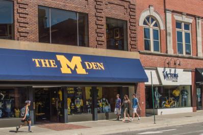 M-Den