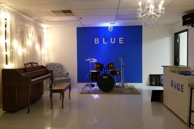 Blue Karaoke