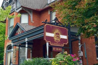 Chelsea House Victorian Inn exterior