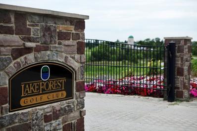 Lake Forest entrance