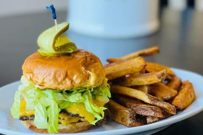 Manchester Diner burger